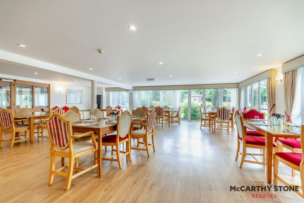 8610186-interior17.jpg