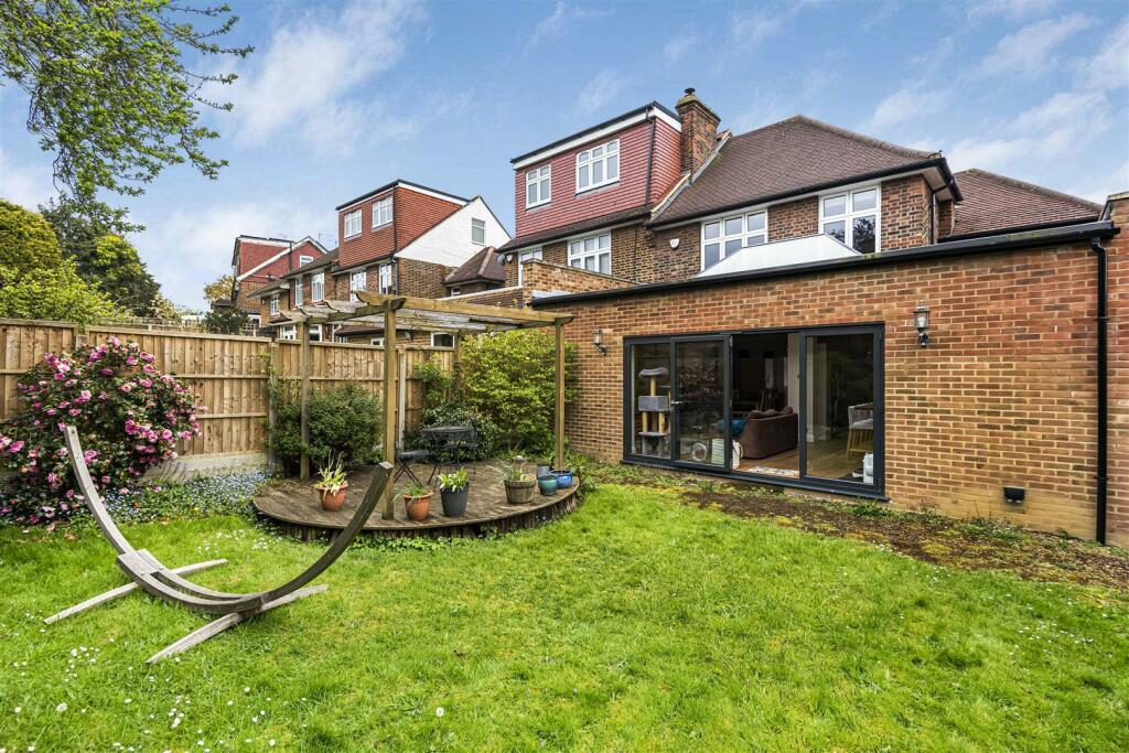 REAR ELEVATION OF PROPERTY: