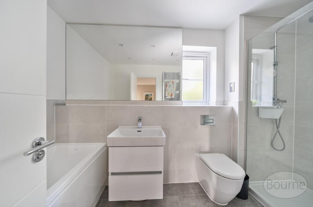 d0353821-b4ea-435...