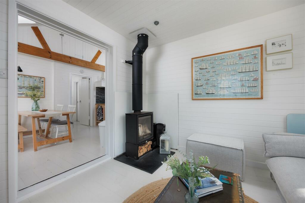 beach_house_lodge_31.jpg