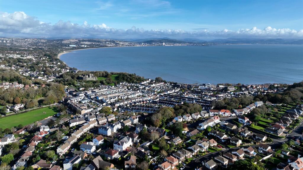 Sequence 01.00_00_43_46.Still004.jpg