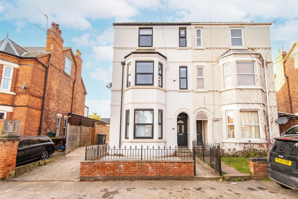 15 chestnut grv low-res-30