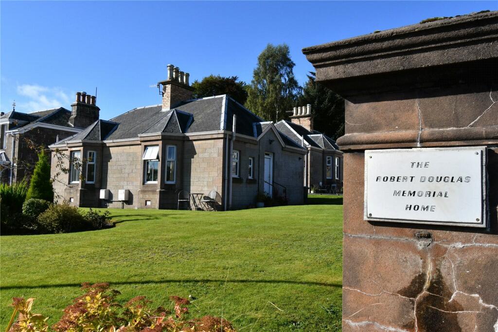 Douglas Cottages