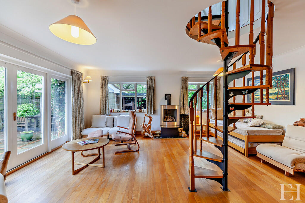 8601488-interiorW...