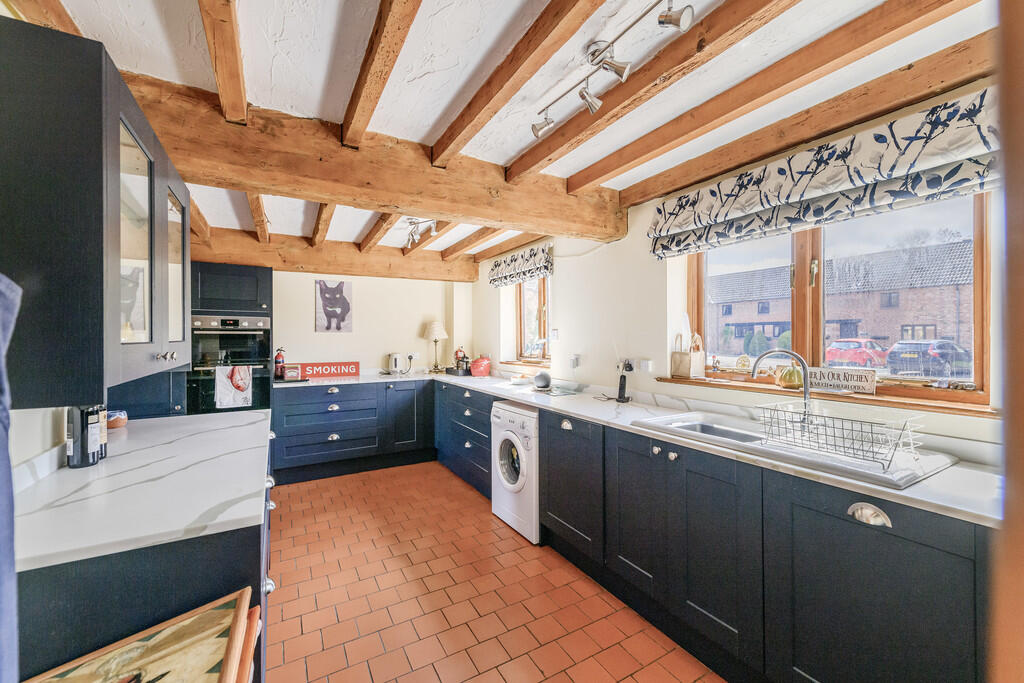 Kitchen 1