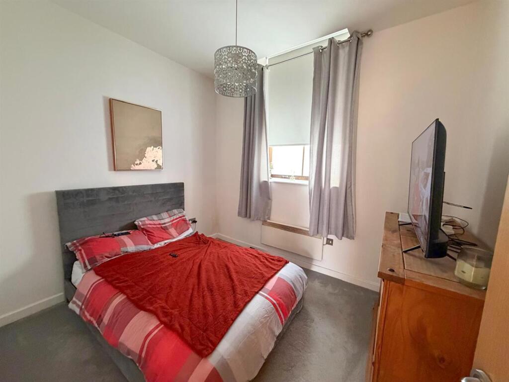 3 bed apartment, Silsden