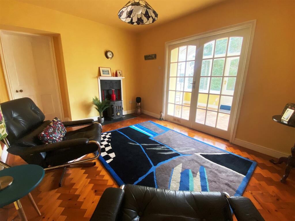 Sitting Room.jpeg