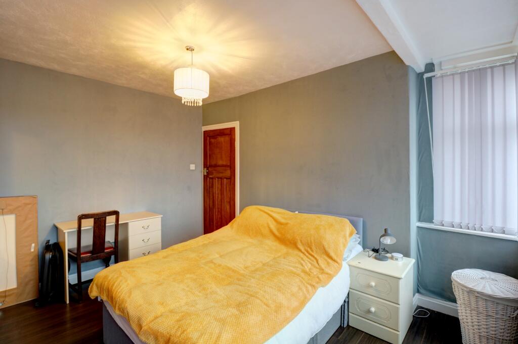 Bedroom 2.1