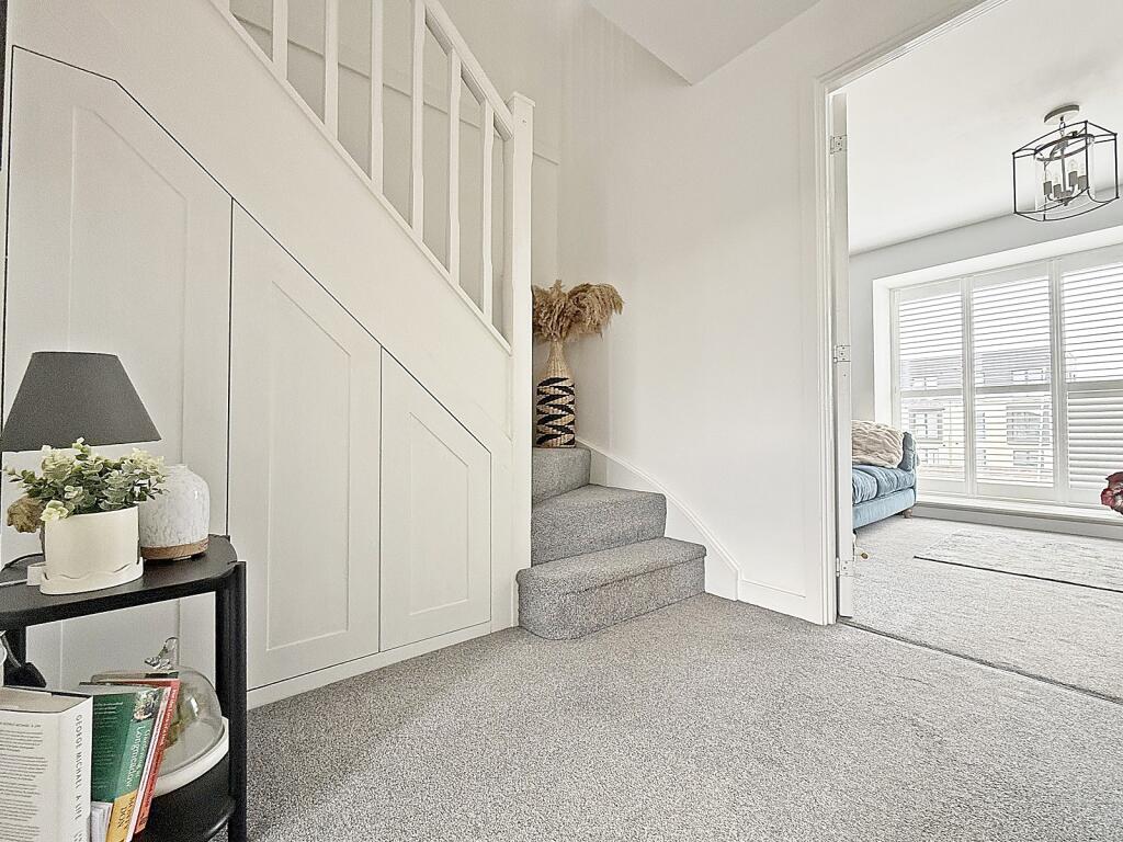 1st  Floor Landing