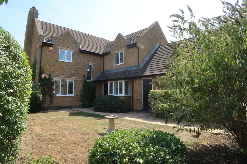 Kimble Close, Knightcote, CV47