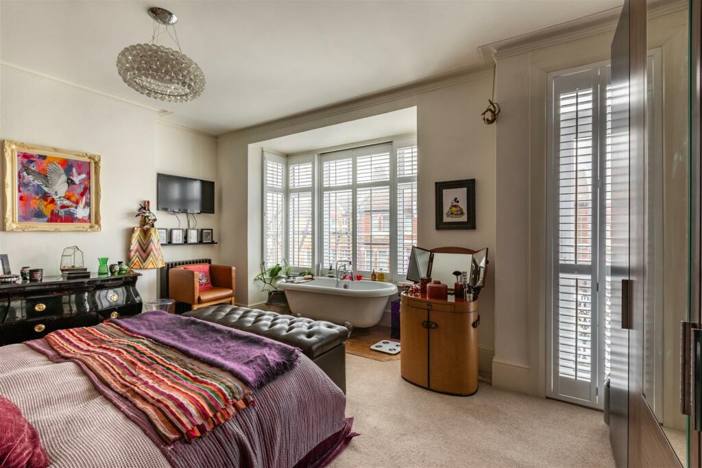 Bedroom.jpg