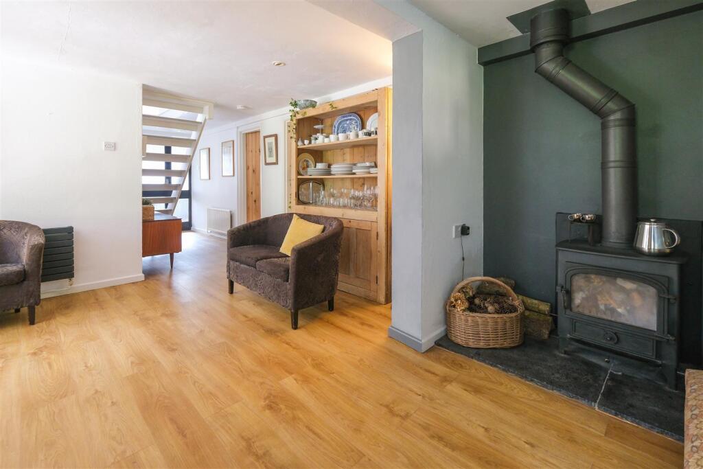Parry Sterts Cottage-23.jpg
