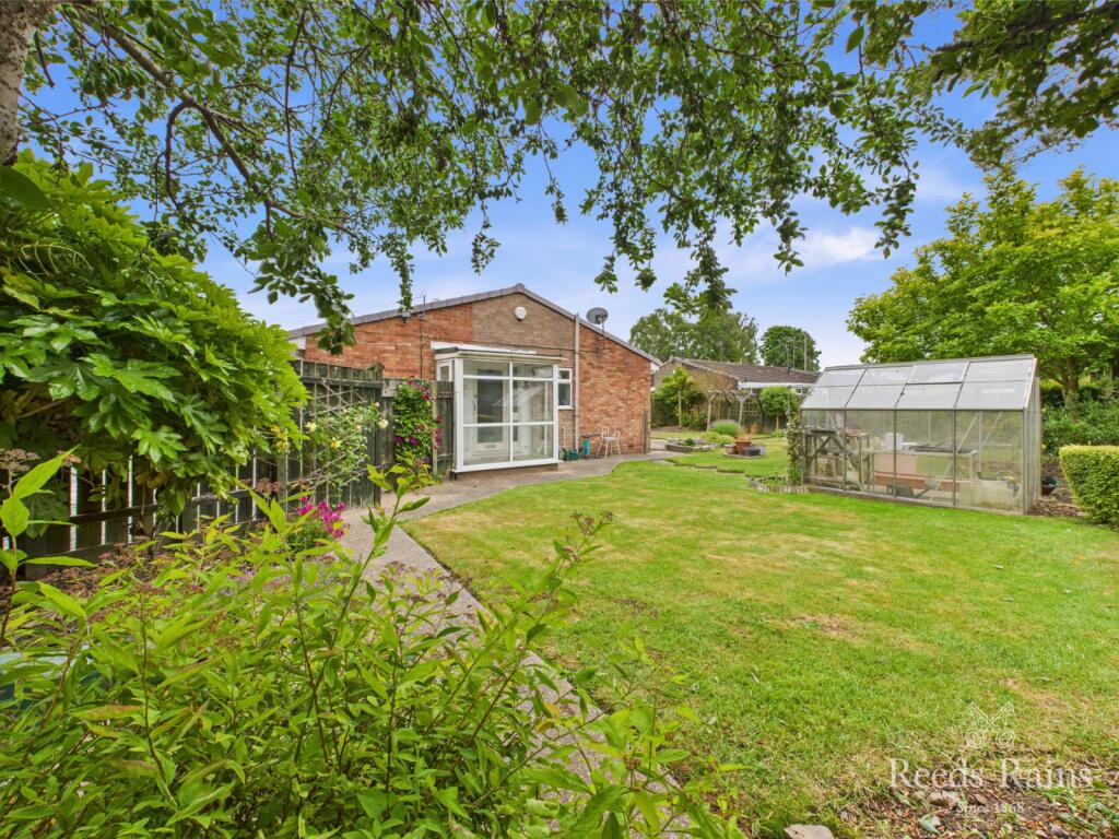 Side/Rear Garden