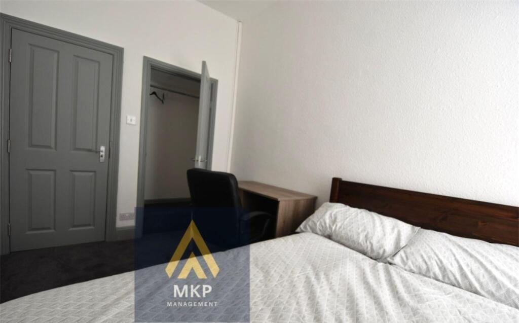 Bedroom 5C.JPG