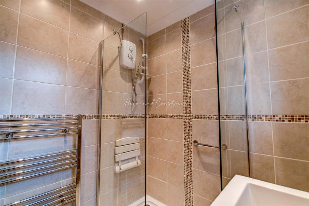 Well Wood Close, Penylan, HernCrabtree (16).jpg