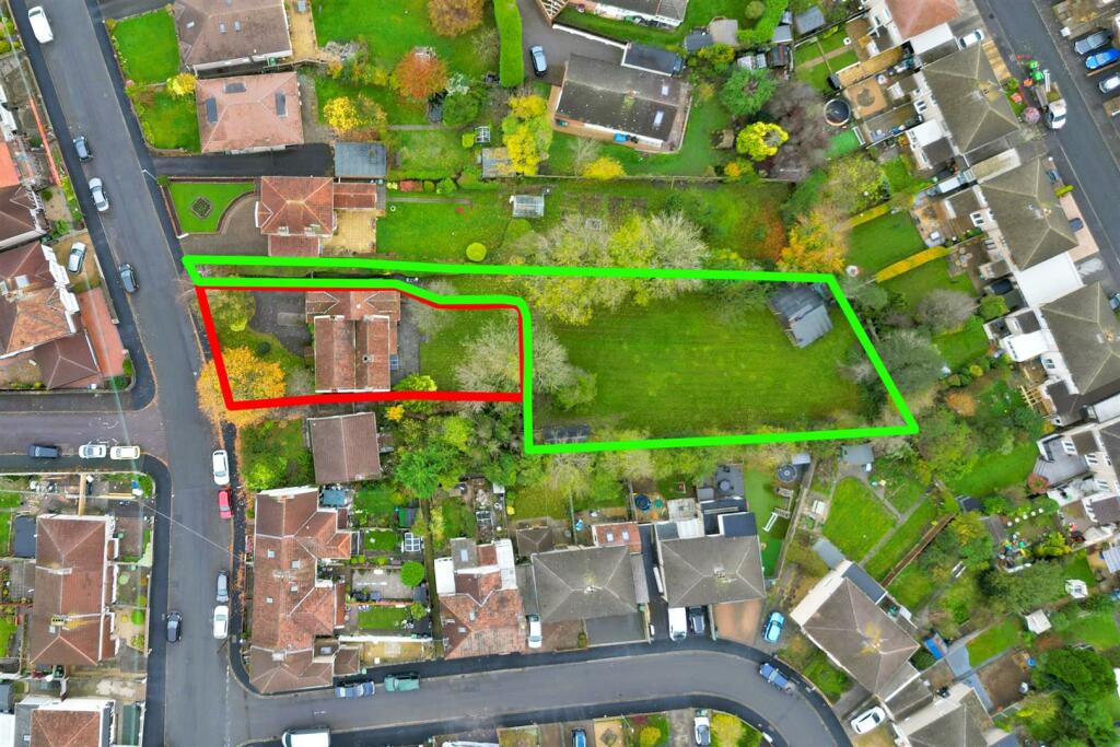 38 Middle Road, Kingswood, Bristol BS15 4XH House 