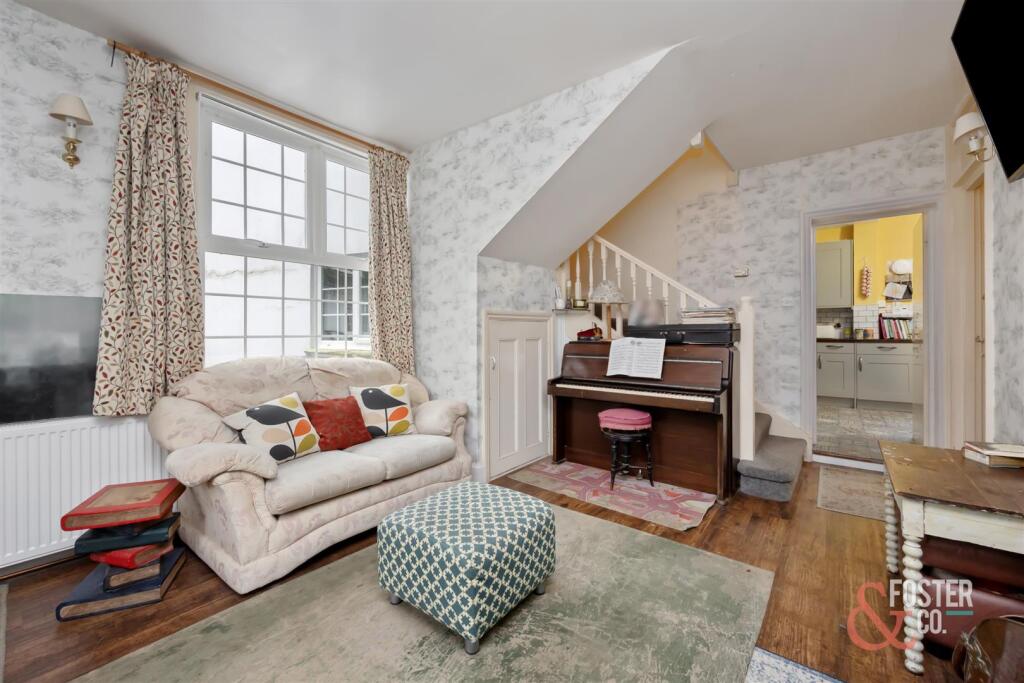 Cuckfield Lane, South Lodge-006.jpg