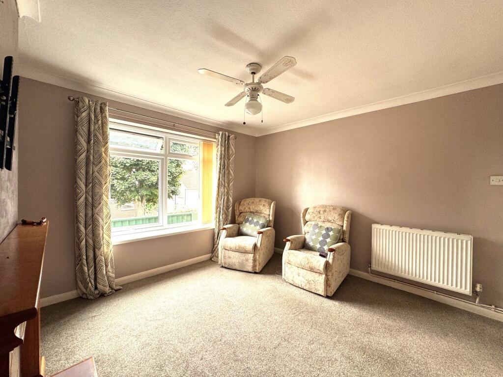 Living room (2)