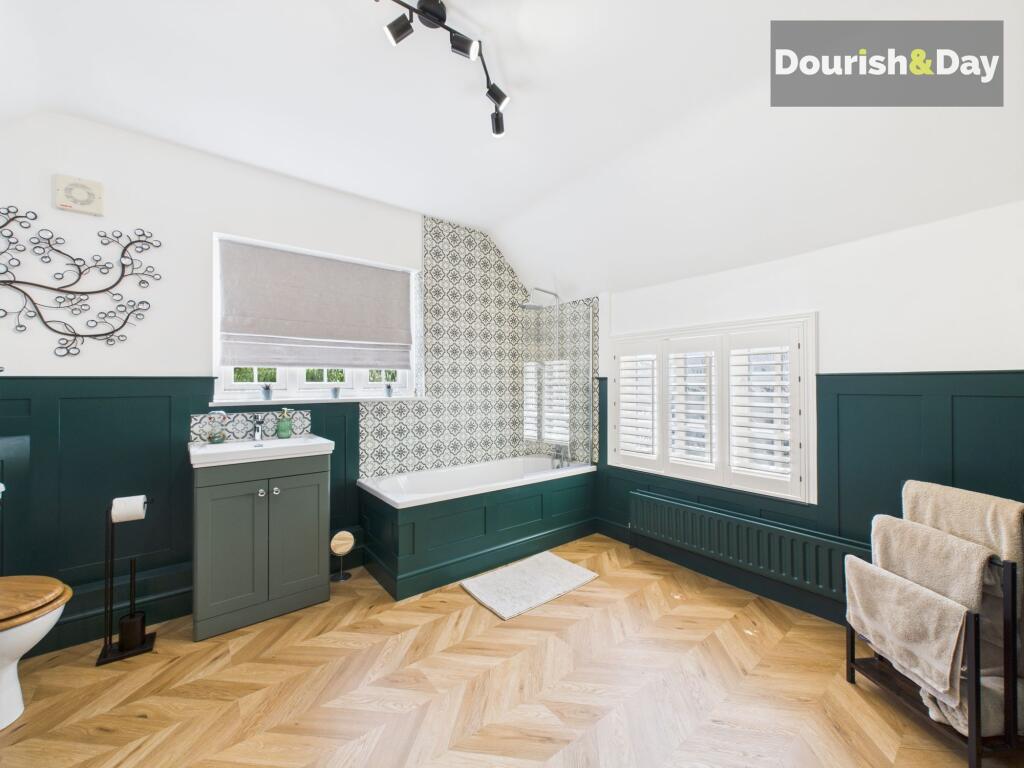 Jack &amp; Jill To Bedroom One