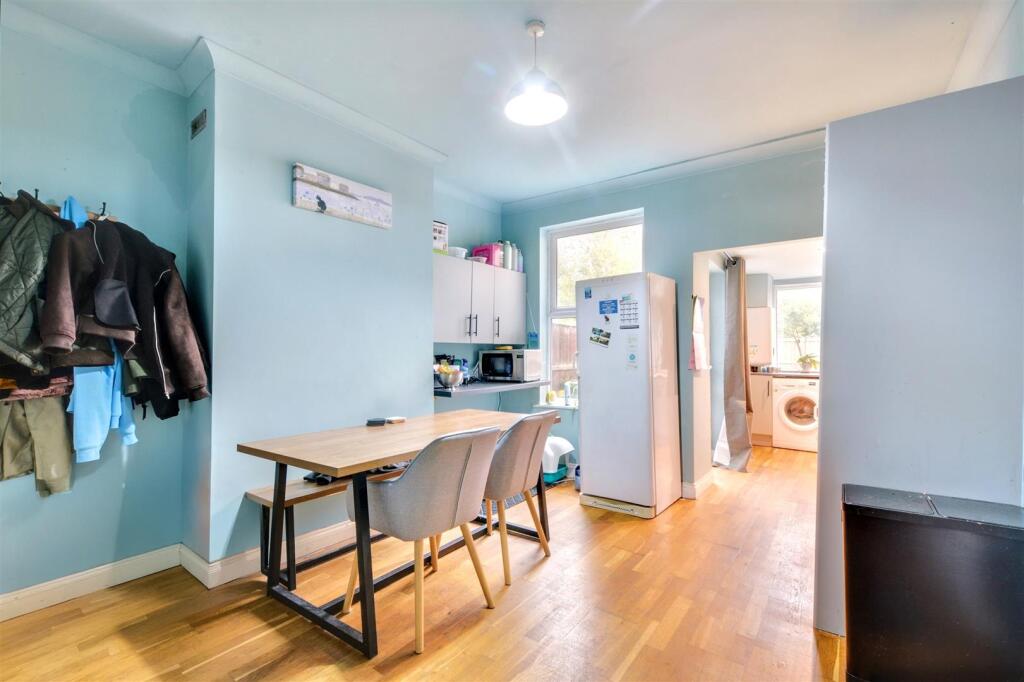 Dining Room_1.jpeg