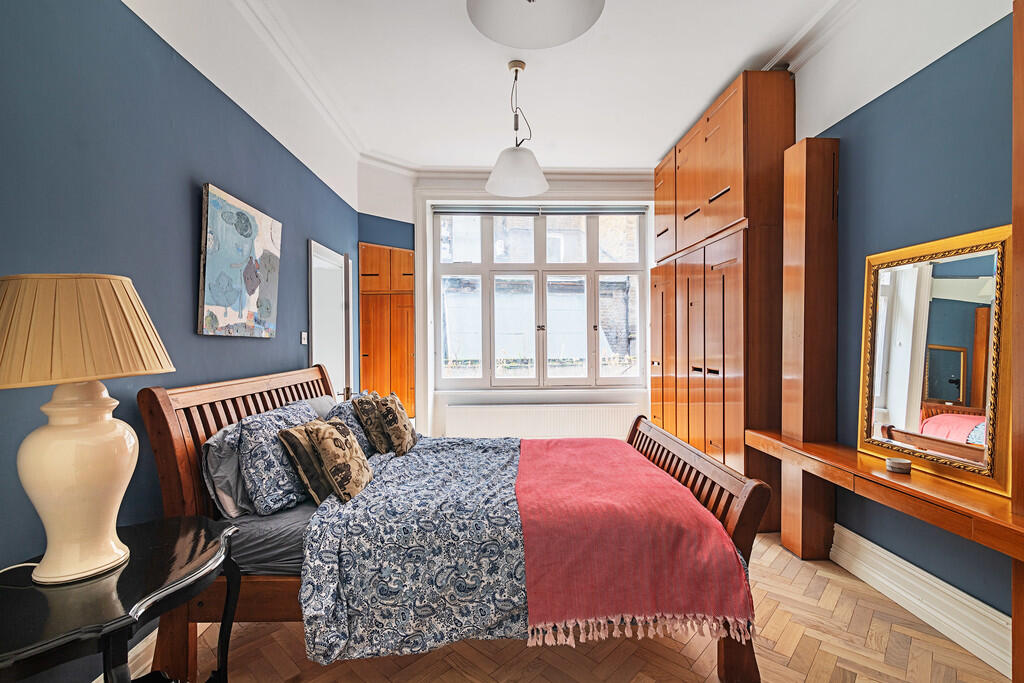 Hyde_Park_Mansion...