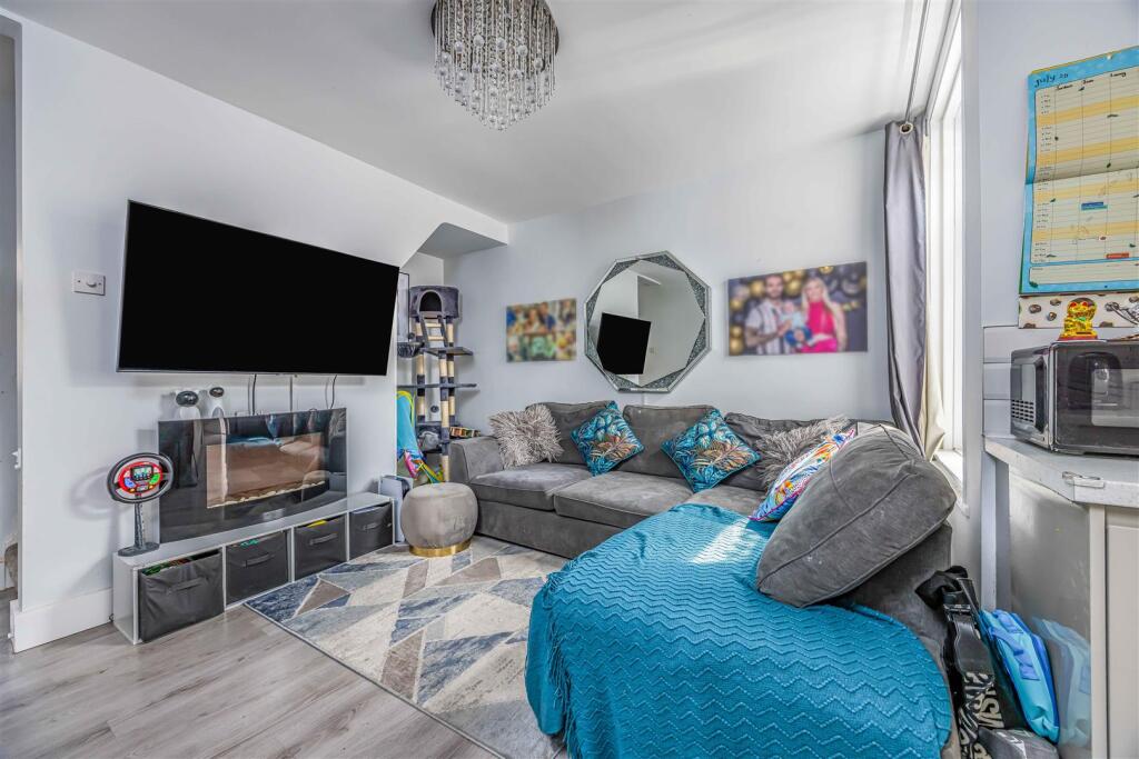 53 Jervis Road, Portsmouth-Small-PorticoMarketing-