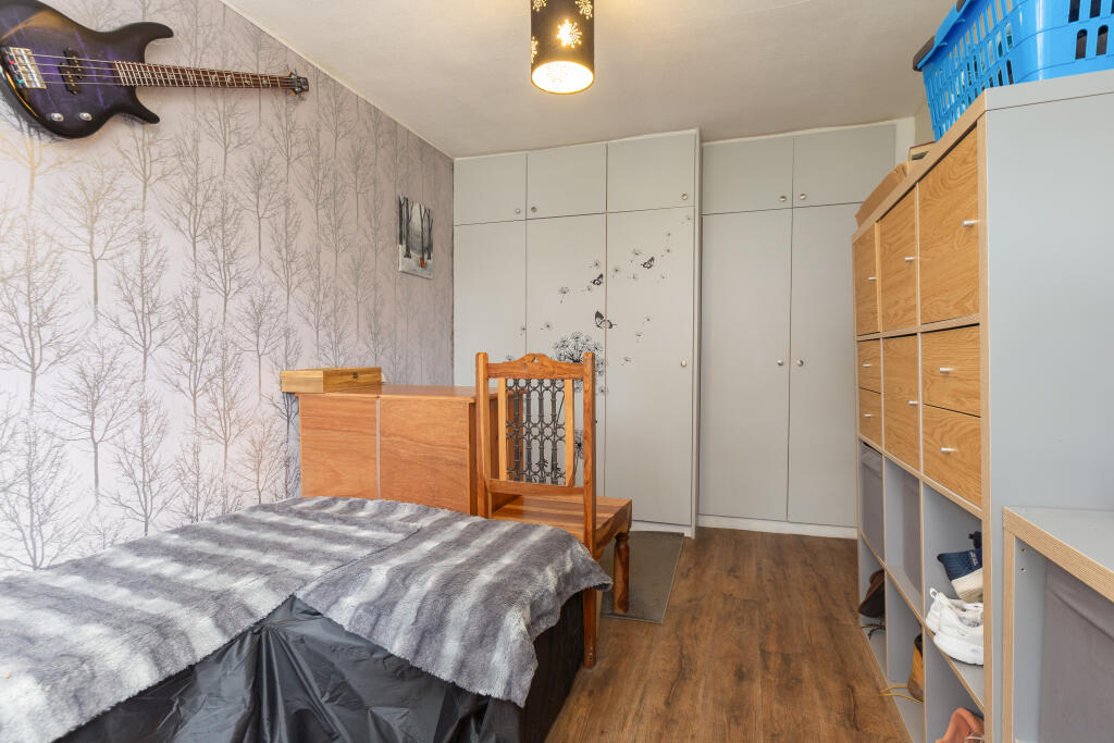 43 ARROWSMITH DRIVE-9