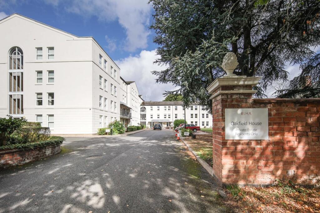 26 Oakfield House CV32.jpg