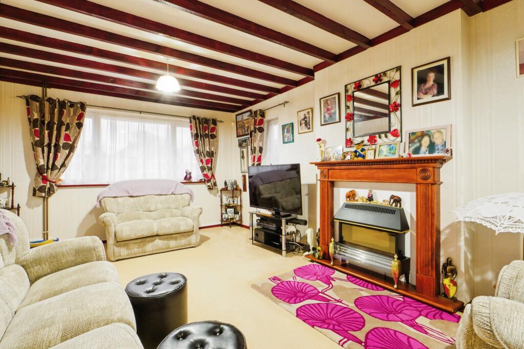 31 Lonsdale Avenue, Margate CT9 3BY