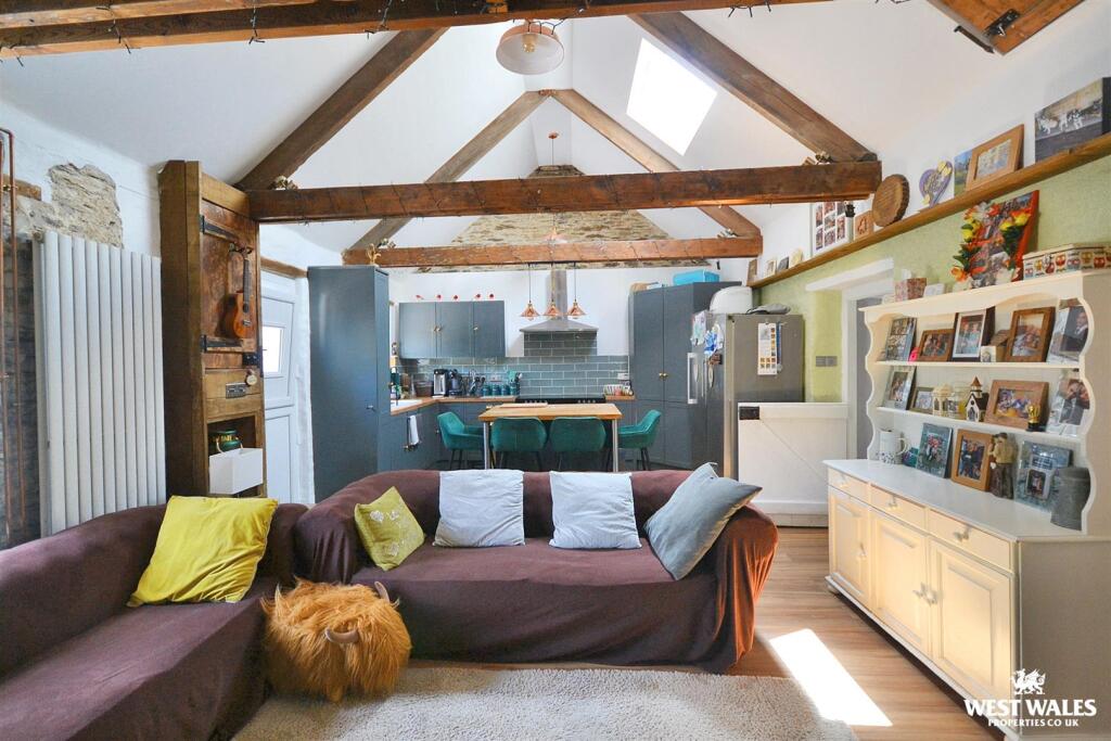 Living/Kitchen