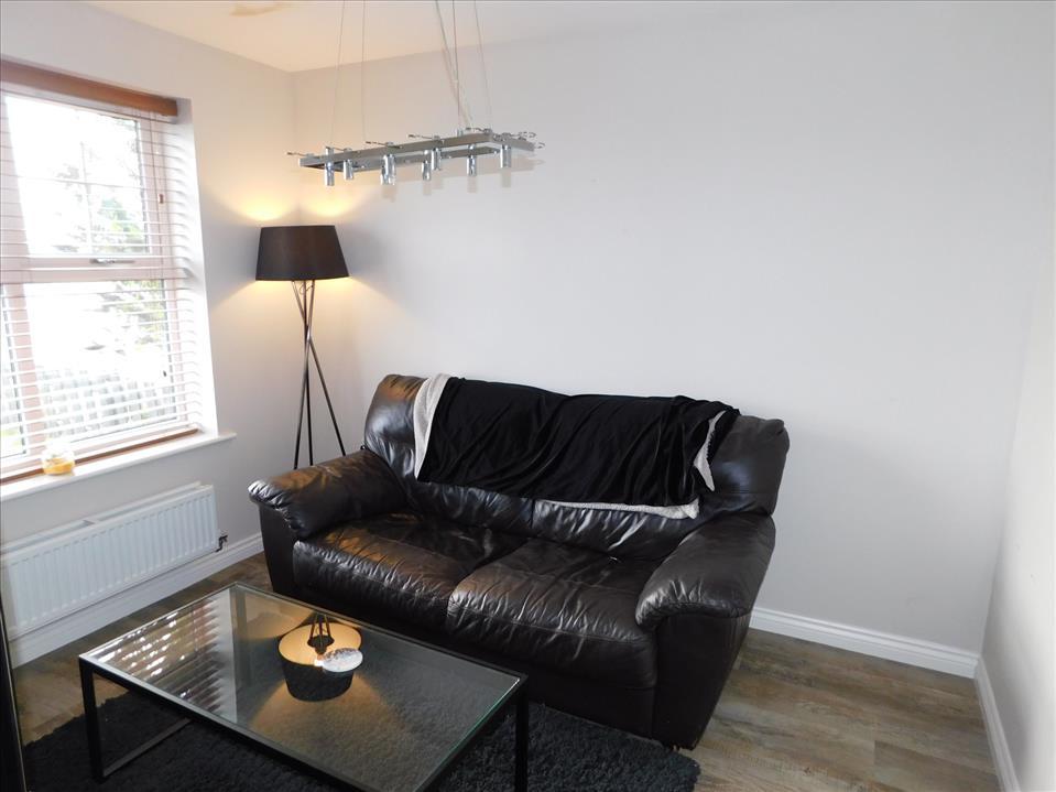 DINING ROOM/ADDITIONAL RECEPTION ROOM