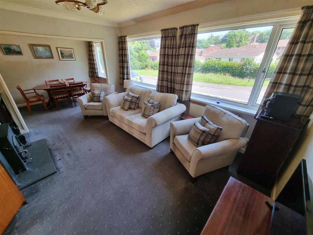 Reception room.jpg