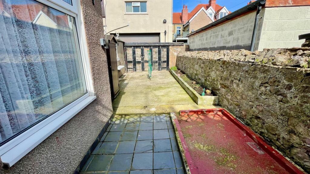 REAR COURTYARD