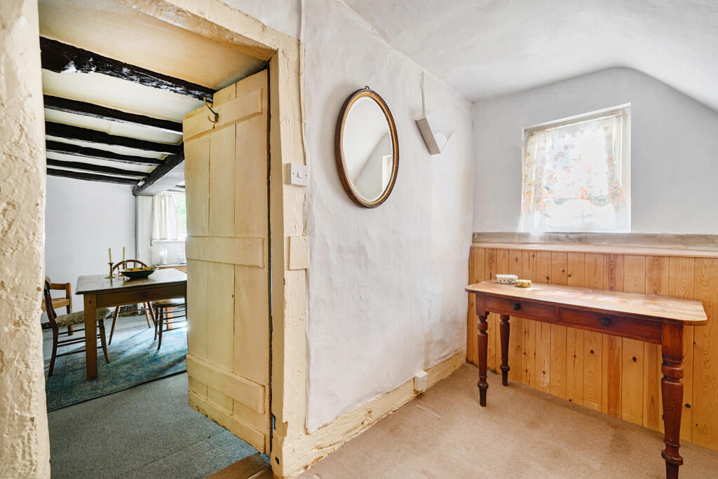 9-6821cca58130b-1...