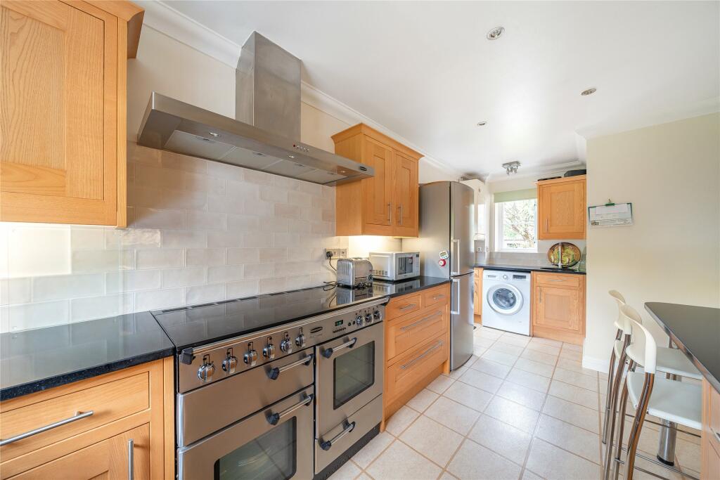 Kitchen/Breakfast Rm
