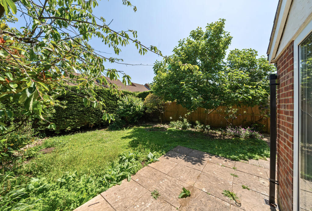 1305695-6-6852b03...