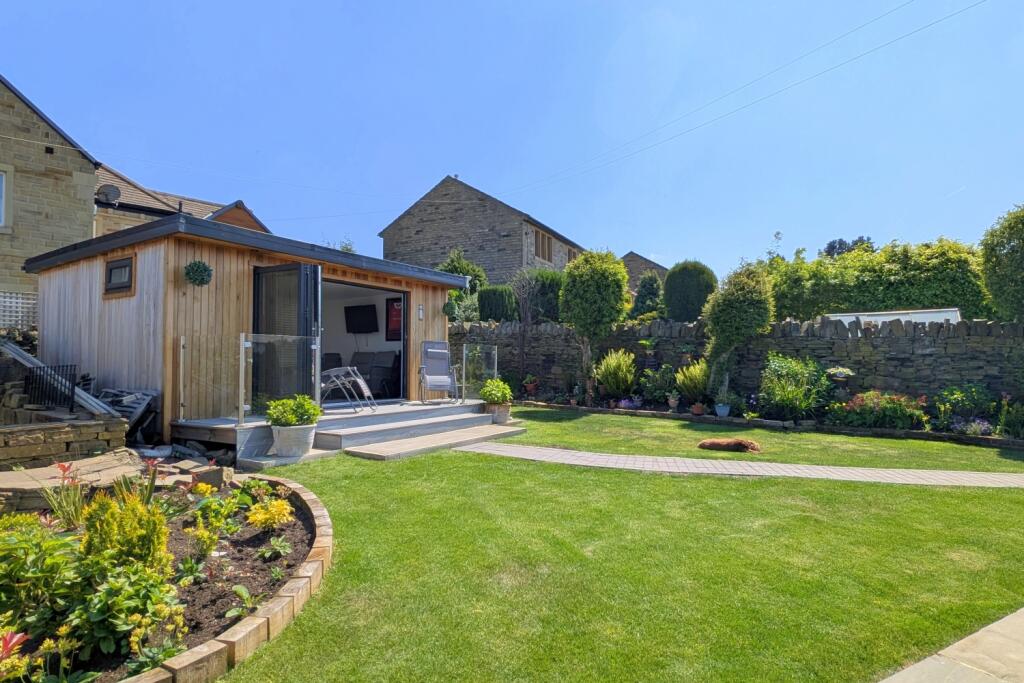 PXL_20250512_120524201