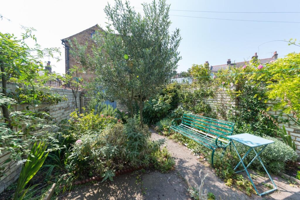 general 15558261_606