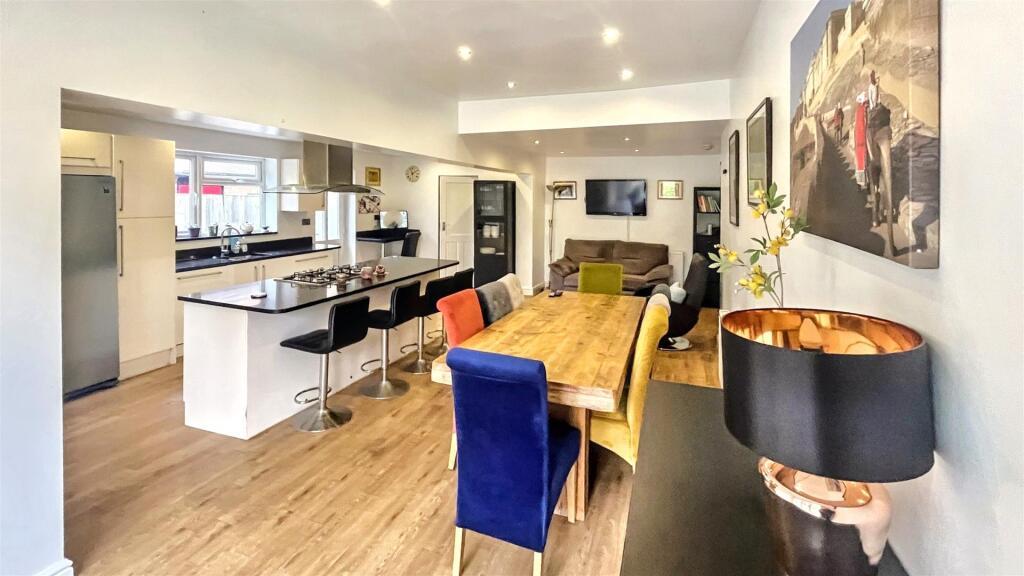 Open Plan Kitchen/Diner