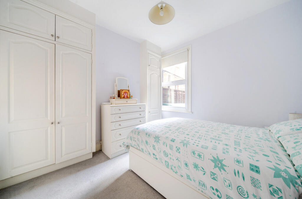 1311150-16-684c3a...