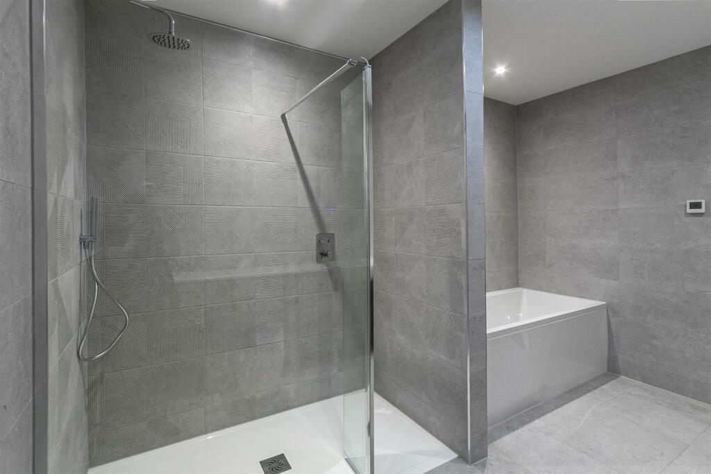 bath 2.jpg