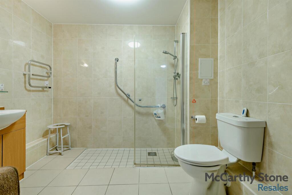 8667667-interior16-800.jpg