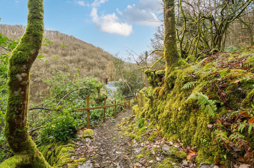 1383029-21-6929c0...