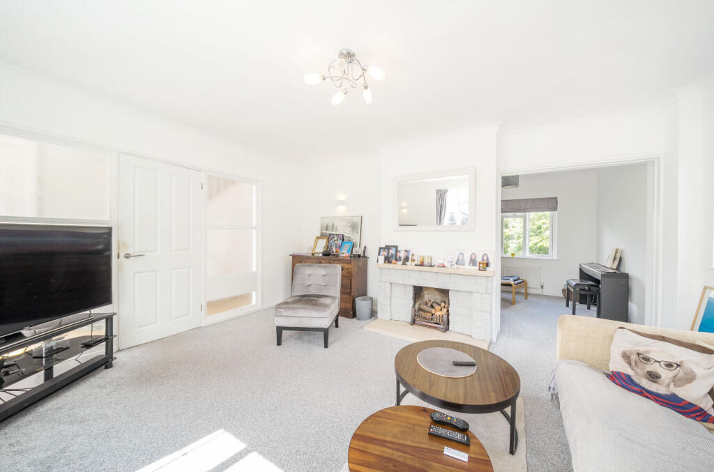 1323718-17-687e73...