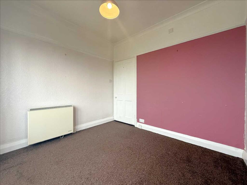 Bedroom (front)