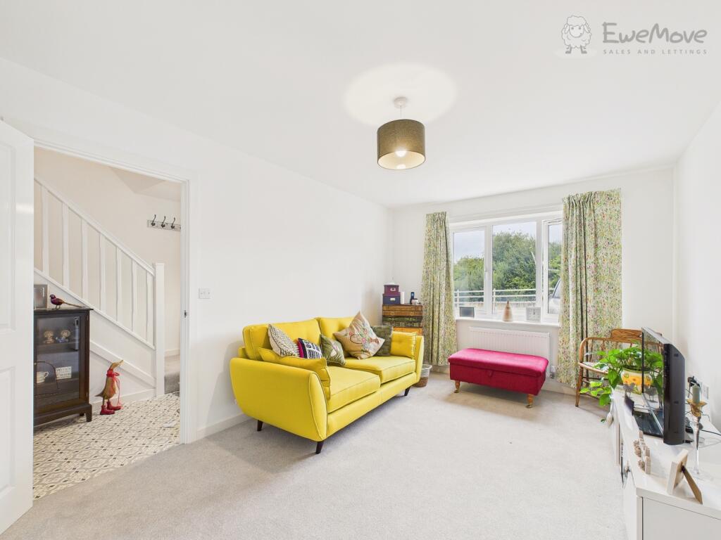 CAM03640G0-PR0059-STILL026