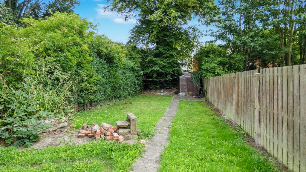 Flat 1, 84 Albany Street, Hull, East Yorkshire, HU3 1PN