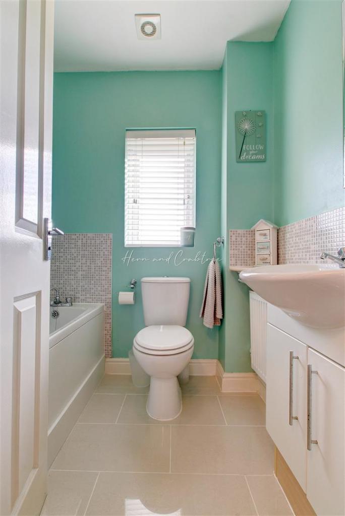 Watkins Square, Llanishen, HernCrabtree (16).jpg