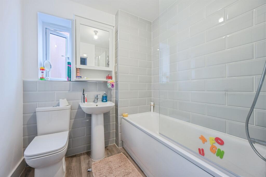 Family Bathroom: