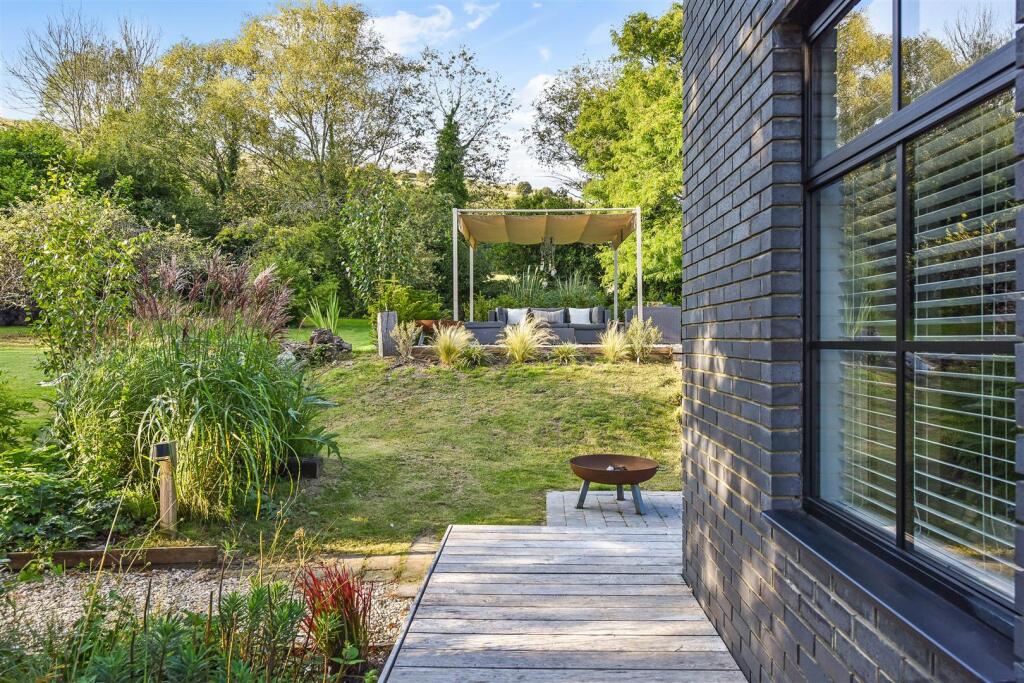 Gardens &amp; Annexe